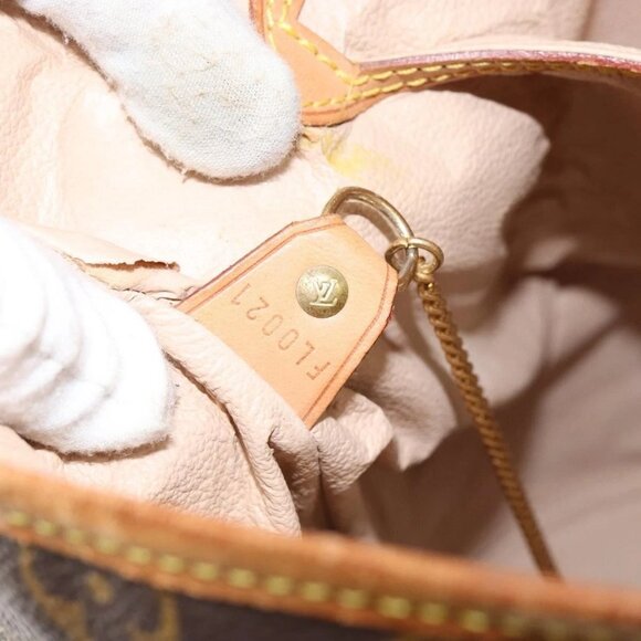 LOUIS VUITTON Monogram Bucket GM Shoulder Bag M42236 LV Auth gh1032 - Picture 13 of 16